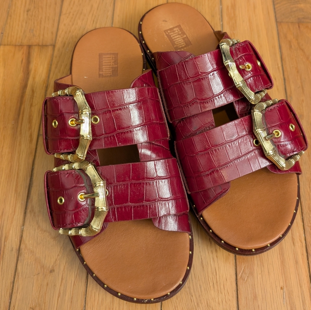 Fitflop Women's 6 Kaia Croc Print Slide Red Sandal